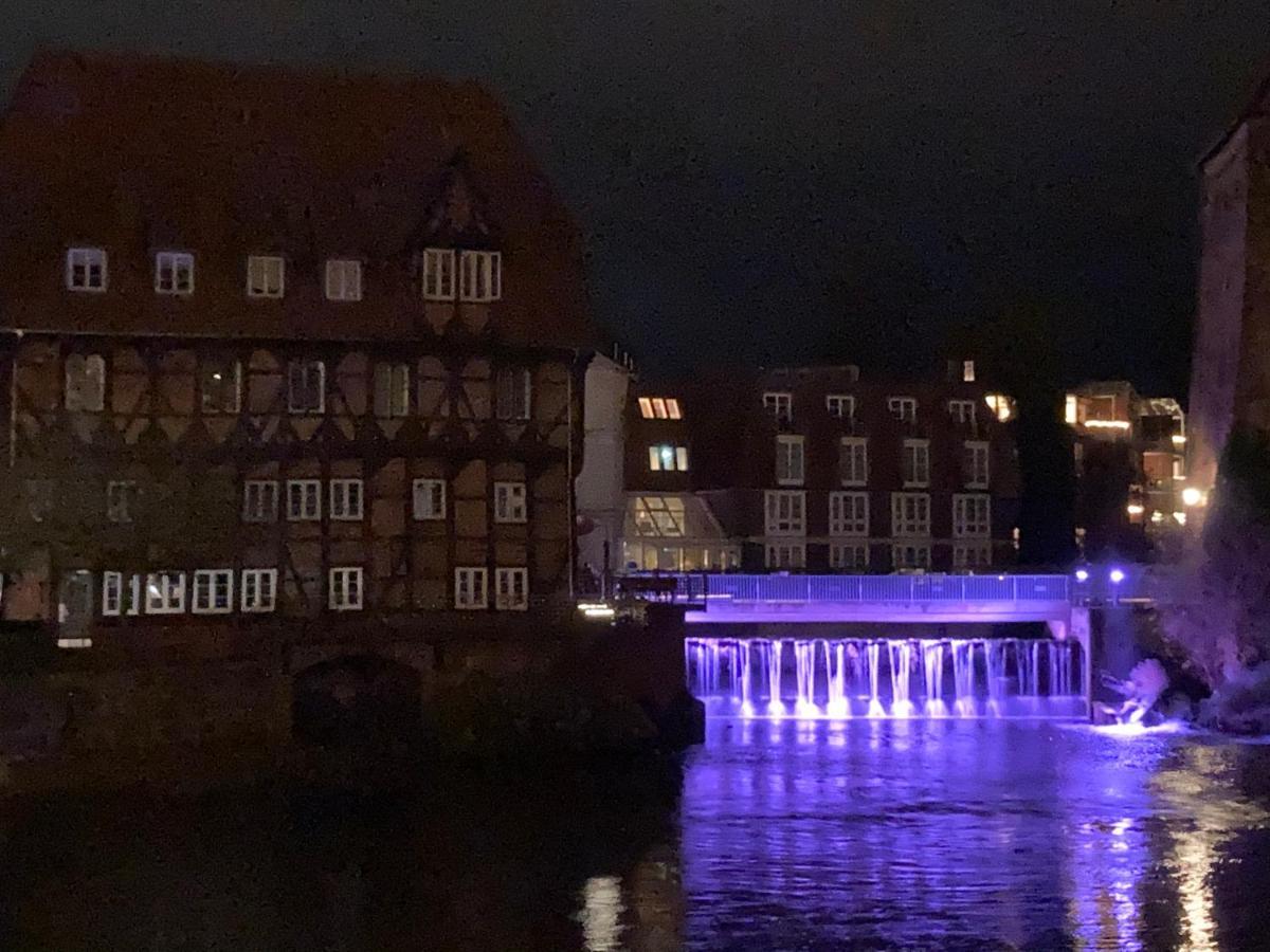 Zum Suelztor Appartement Lüneburg Buitenkant foto