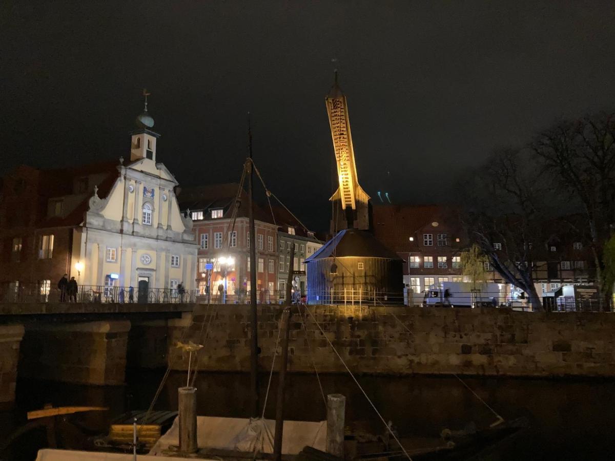 Zum Suelztor Appartement Lüneburg Buitenkant foto